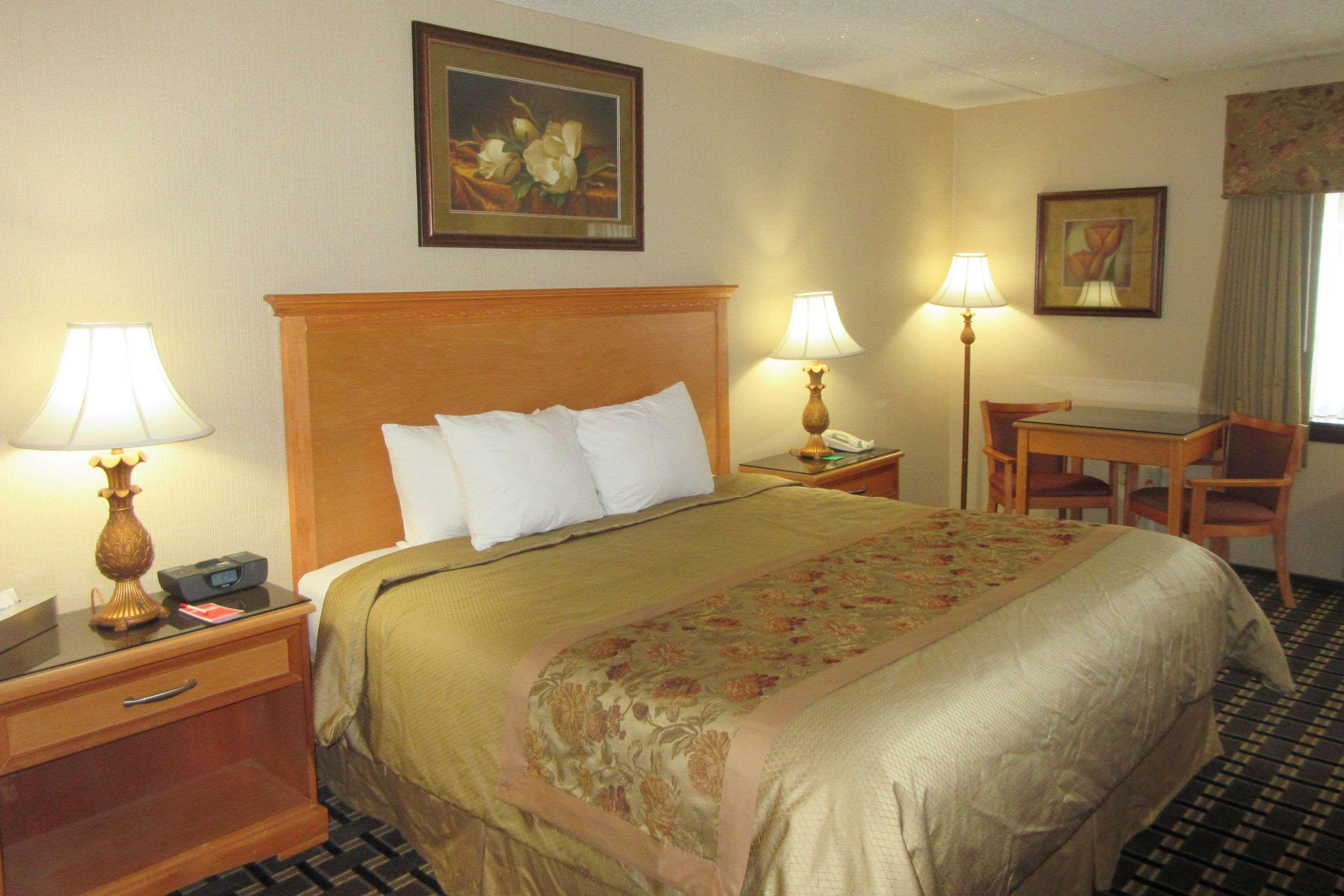 Econo Lodge Quakertown Eksteriør bilde