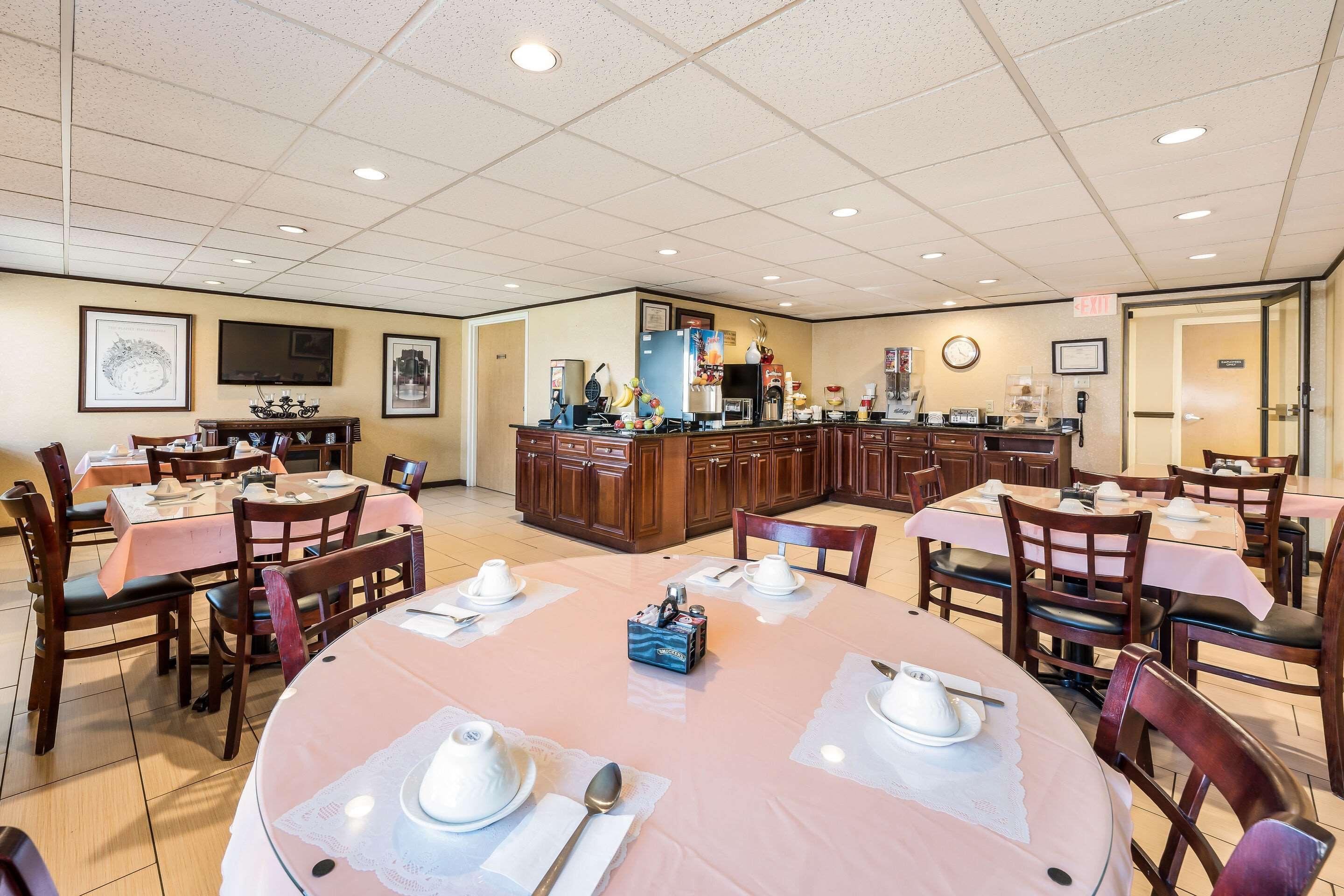 Econo Lodge Quakertown Eksteriør bilde