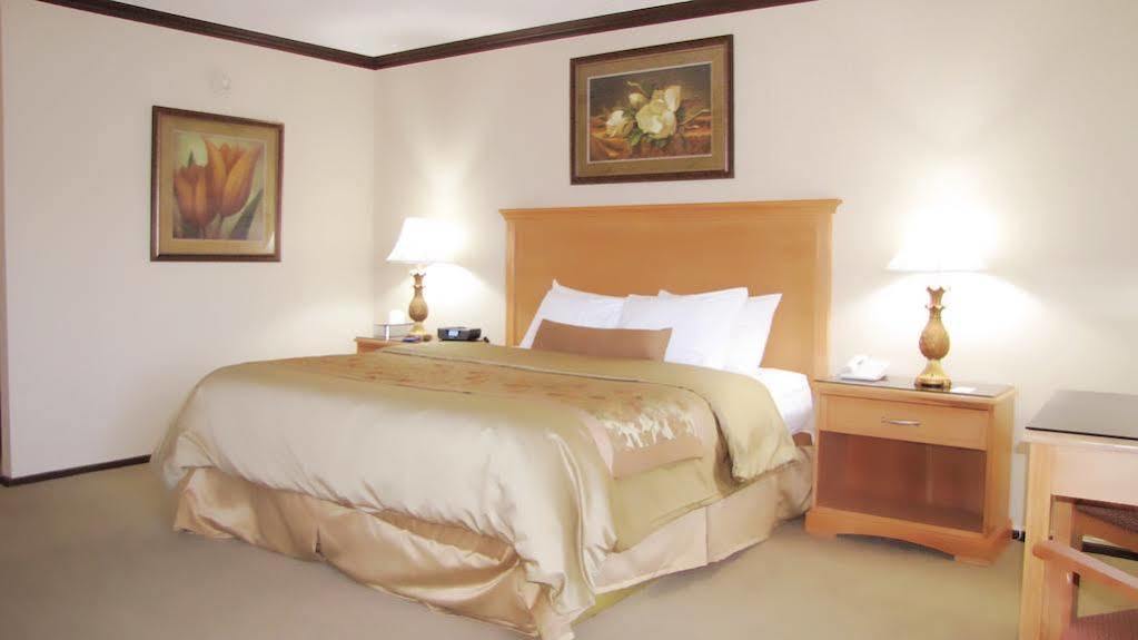 Econo Lodge Quakertown Eksteriør bilde
